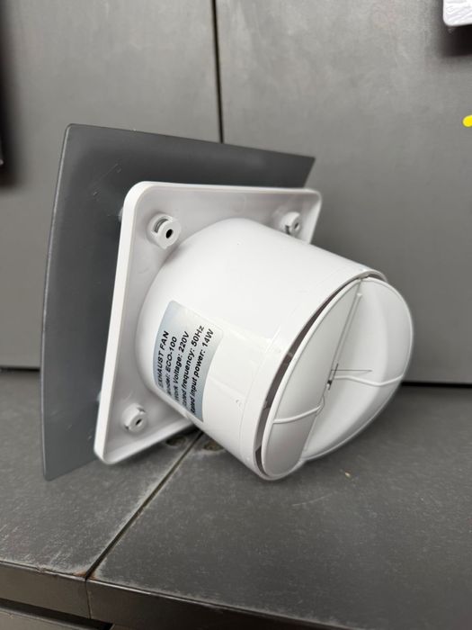 Вытяжной вентилятор с обратным клапаном