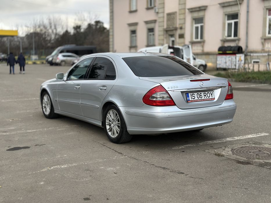 E200 1,8 kompressor Avantgarde 184cp