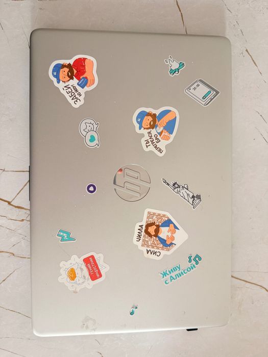 Ноутбук б/у батарея держит плохо