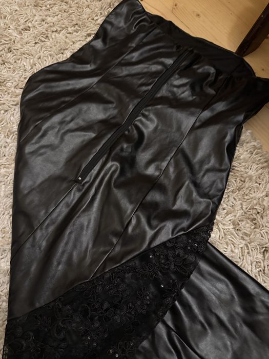 Вечерна Черна Рокля