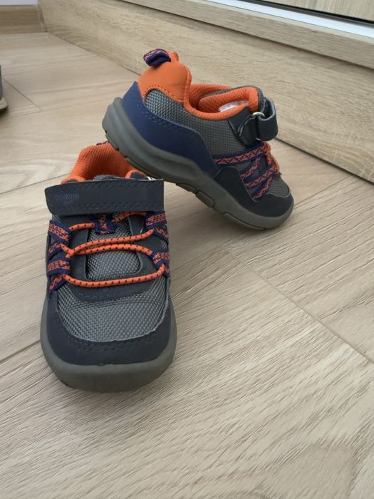 Продавам детски маратонки, номер 20-26