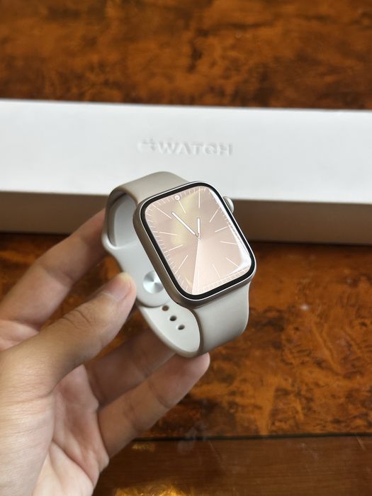 iWatch 8/45 98% starlight