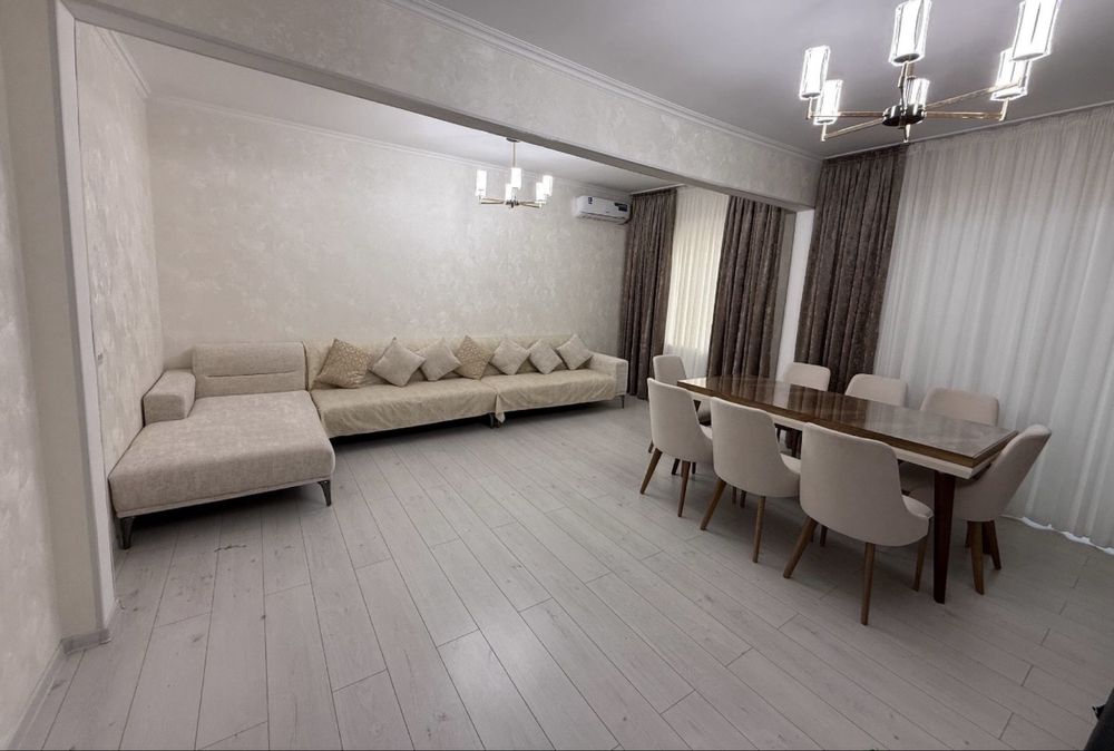 Код 903   Продается 4/5/5 ком квартира куйлюк массив 5