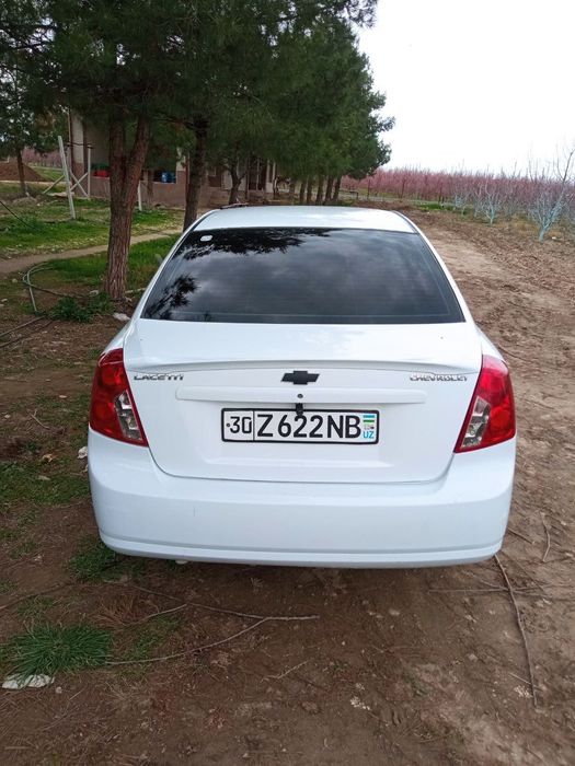 Лассети 1.8 Chevrolet