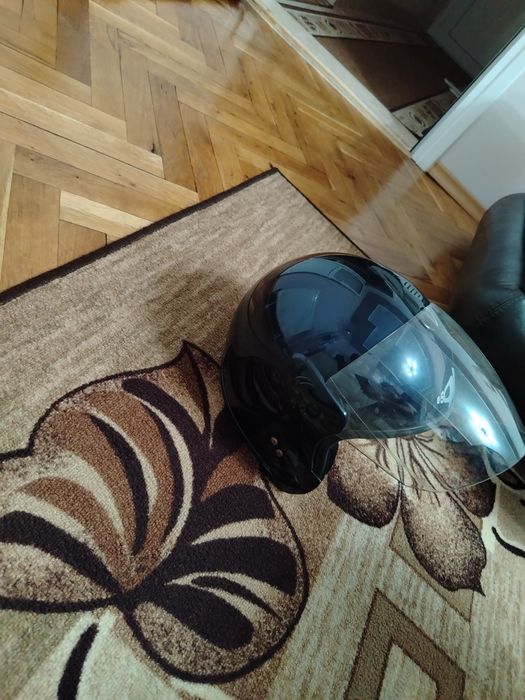 Каски за мотор почти нови