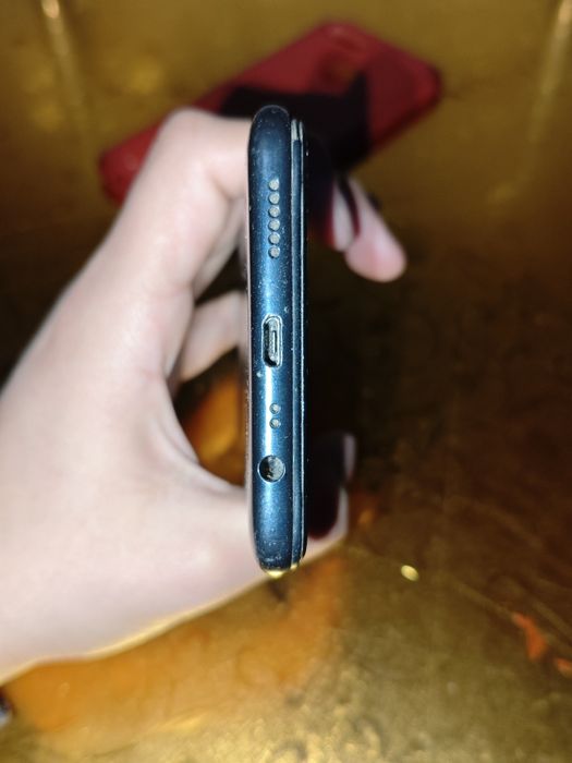 2 телефона Самсунг и оппо