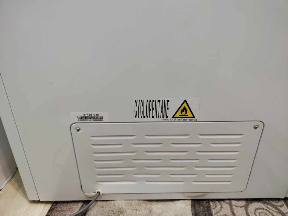 Морозилник новый