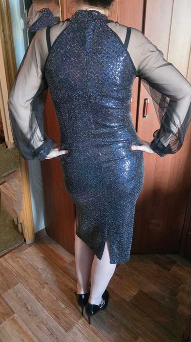 Платье вечернее.