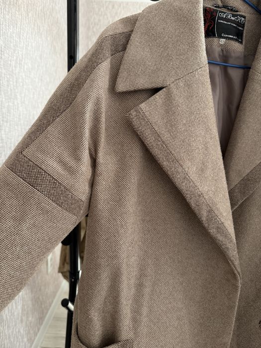 Теплое длинное пальто