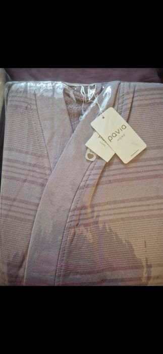 Продам халаты Pavia