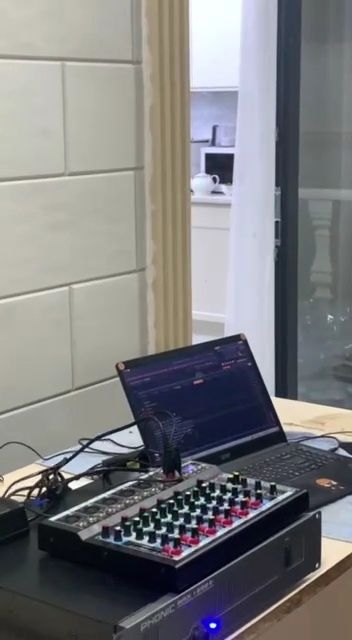 Музыкальный аппаратура