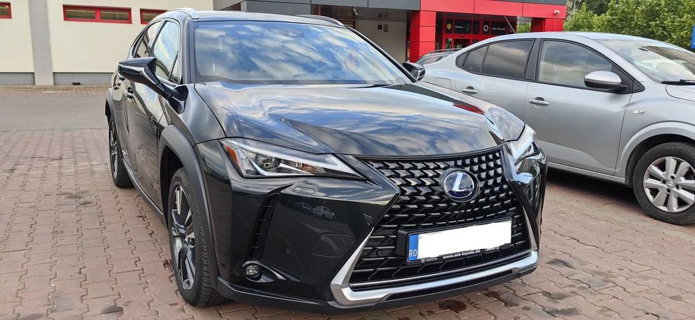 Lexus UX Proprietar, full istoric, perfecta stare de functionare