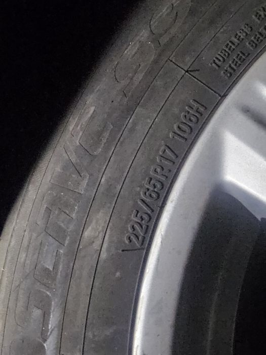 Гуми с джанти , зимни