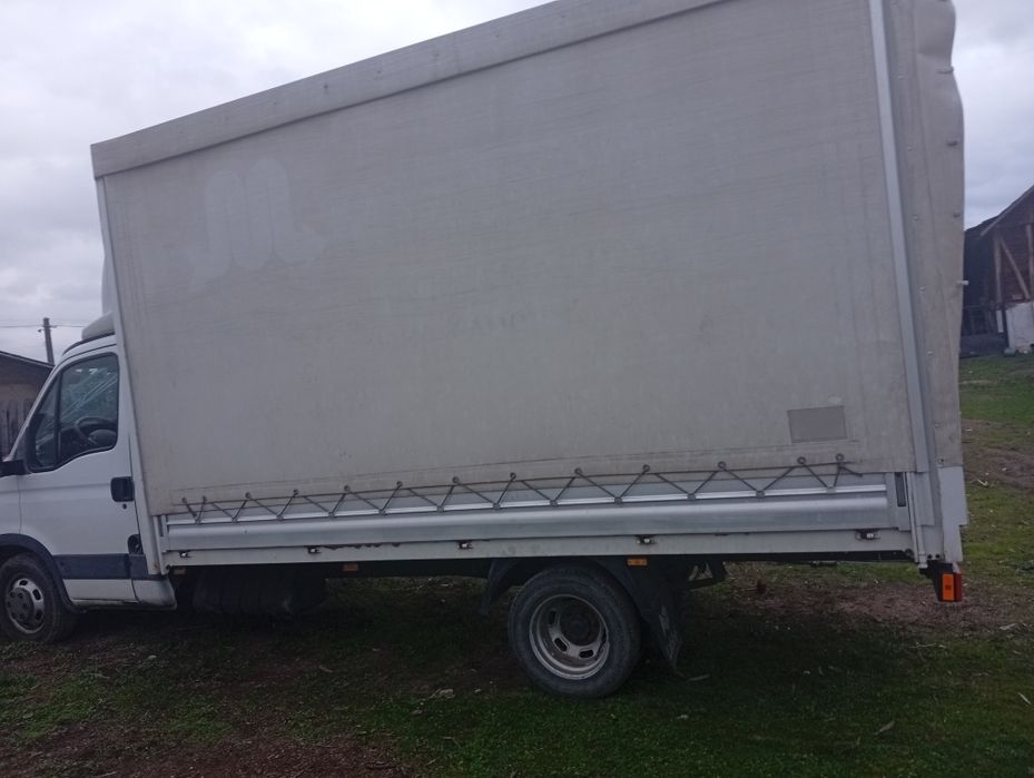 Vând Iveco daily motor 2,300