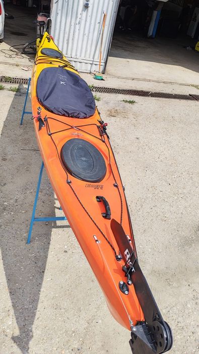 Vând caiacCaiac Riot EDGE 14.5 stare foarte bună!