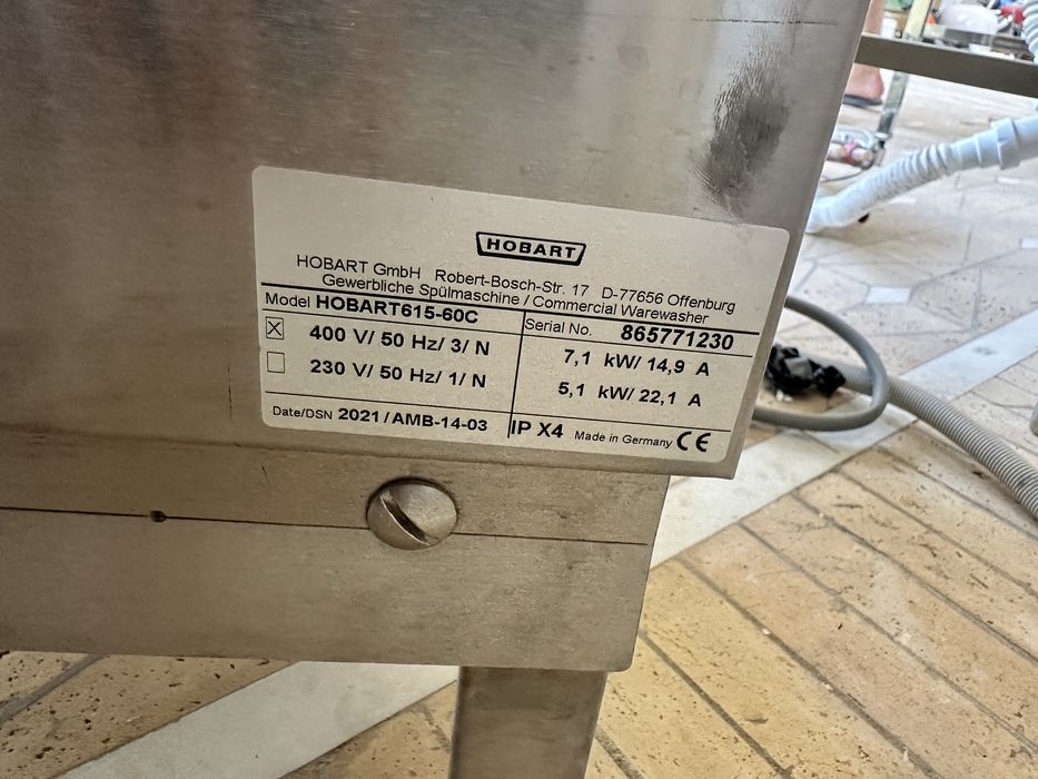 Промышленная посудомойка HOBART