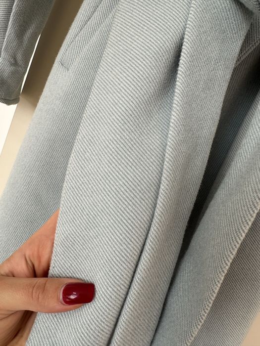 Продам осенние пальто