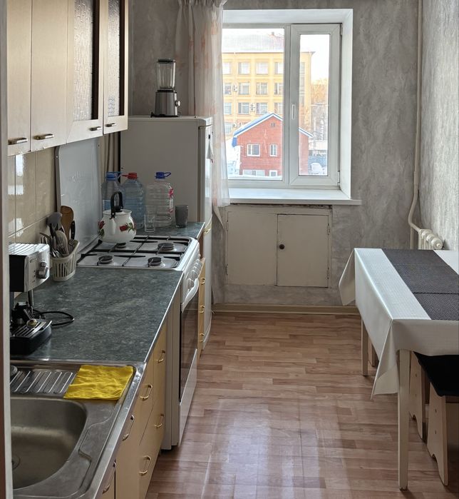 Сдам комноту для девушки