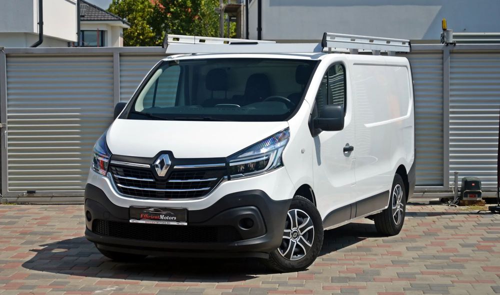 Renault Trafic Garantie/Faruri LED/AC/Portbagaj/3 locuri/Pilot automat/Carte service