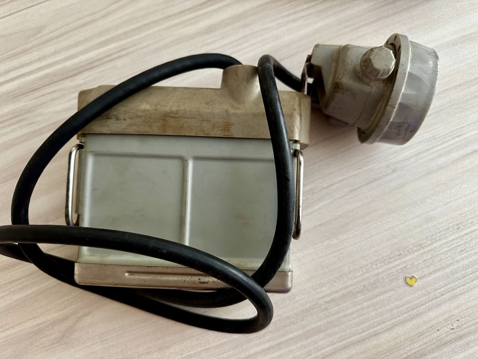 Стара миньорска лампа