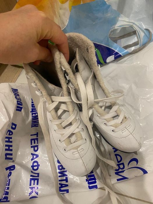 Коньки детские девочек.