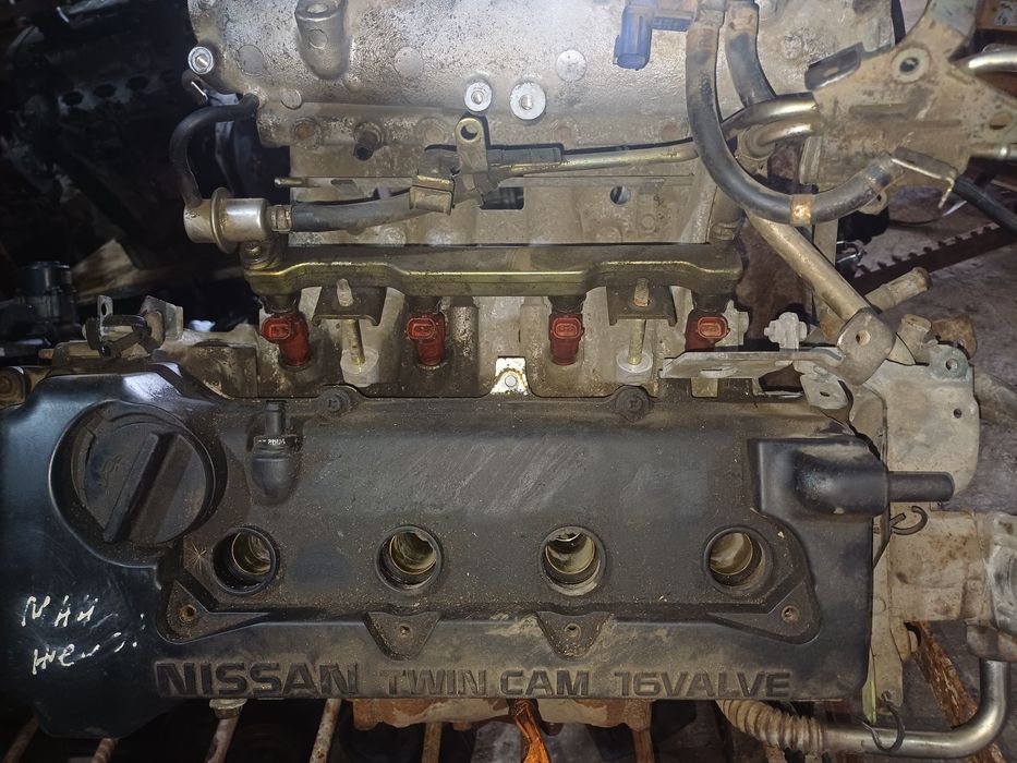 ниссан примера 1.6  максима3.0