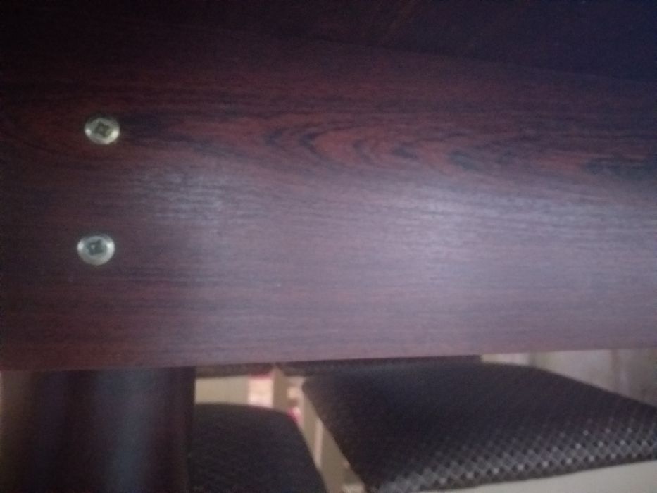 Гостинный   стол