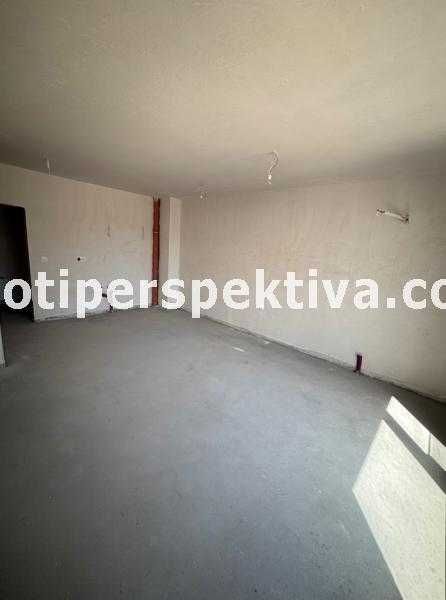 Продава се Тристаен апартамент в Пловдив, Тракия - 100 кв.м за 1499 €/кв.м - Снимка #1