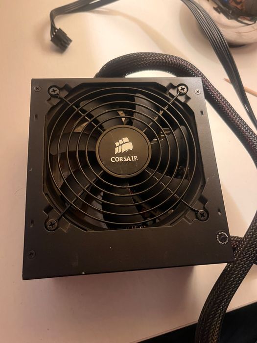 Sursa Corsair CS650M 650W pret negociabil
