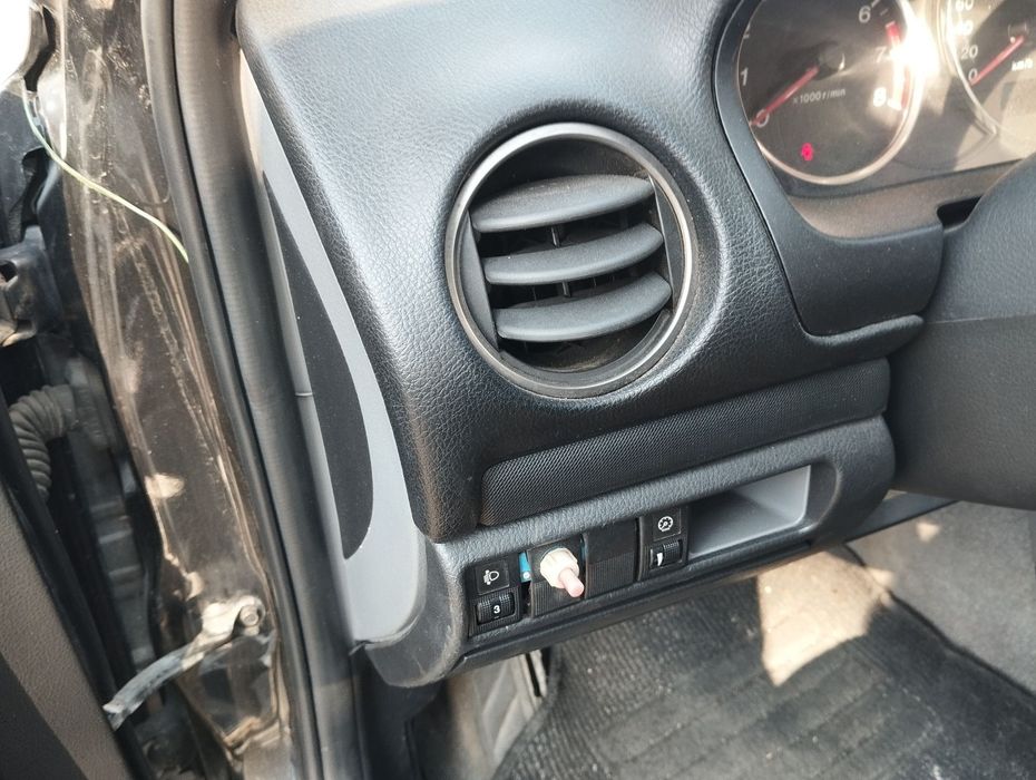 Dezmembrari  Mazda 6 (GG)  2002  > 2008 1.8 Benzina