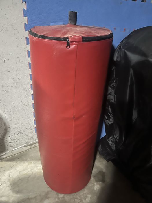 Sac de box cu suport la podea