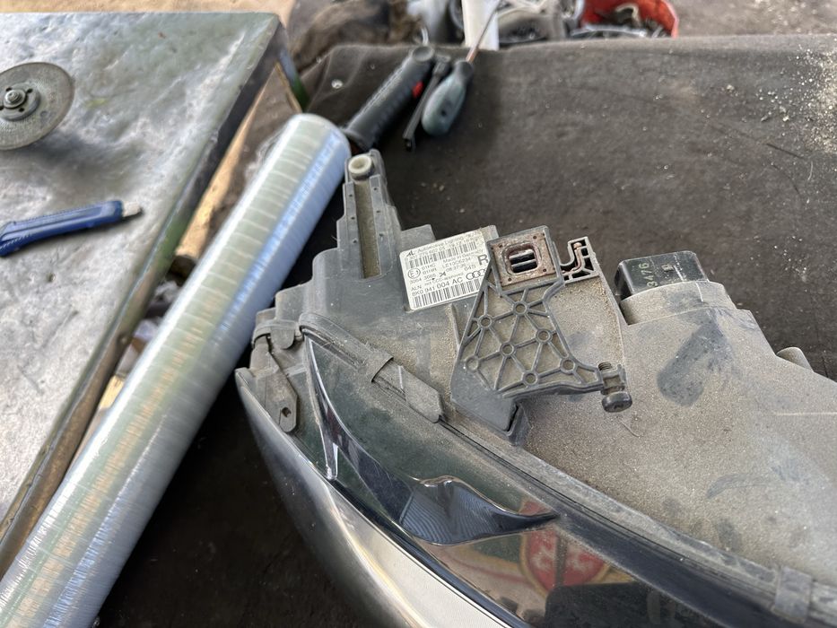 Фарове фар Audi A4 b8.5 Ауди А4 Фейслифт обикновен 8k0941004 8k0941005