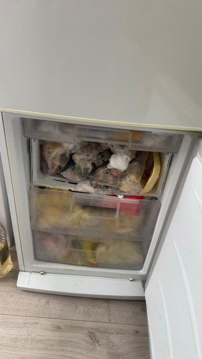 Продам холодильник