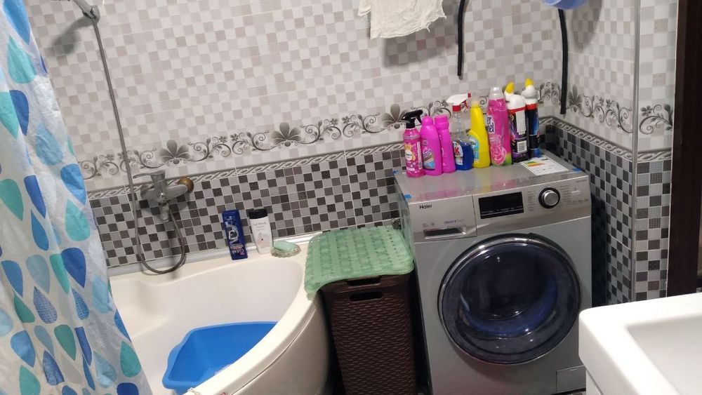 Qarshi shahar markazida 2 xonali uy