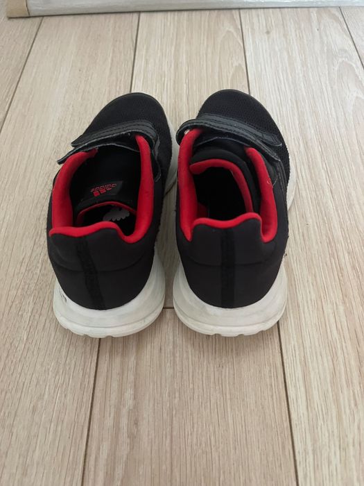 Детски маратонки Адидас размер 32