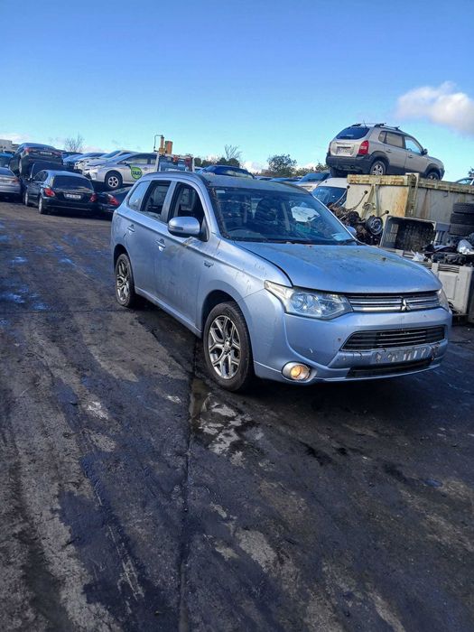 Dezmembrez Dezmembrari Piese Mitsubishi Outlander 2015 cod 4B11 2.0