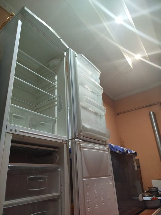 Холодильник Indesit