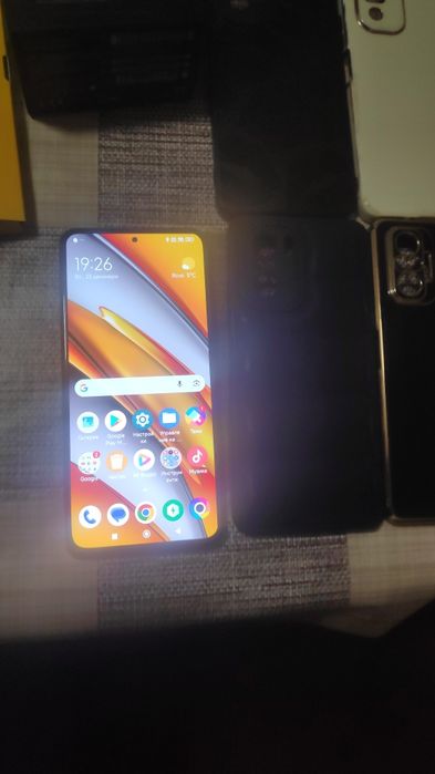 Poco F3 като нов