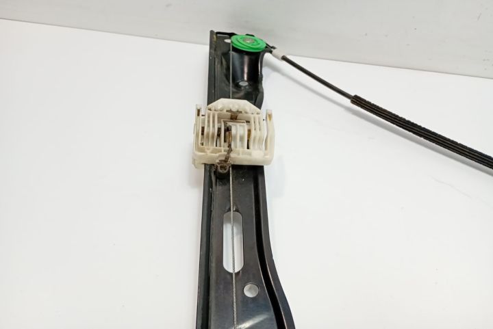 Macara geam dreapta fata   7067796S BMW Seria 1 E87