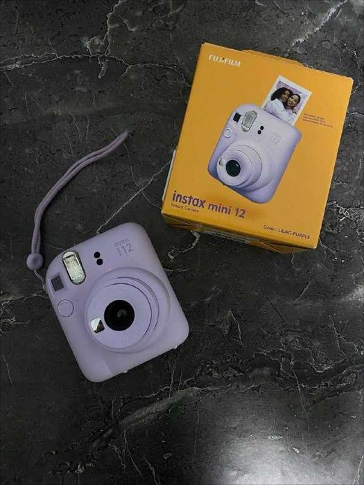 Instax mini 12 (Актобе 414) номер лот 7076