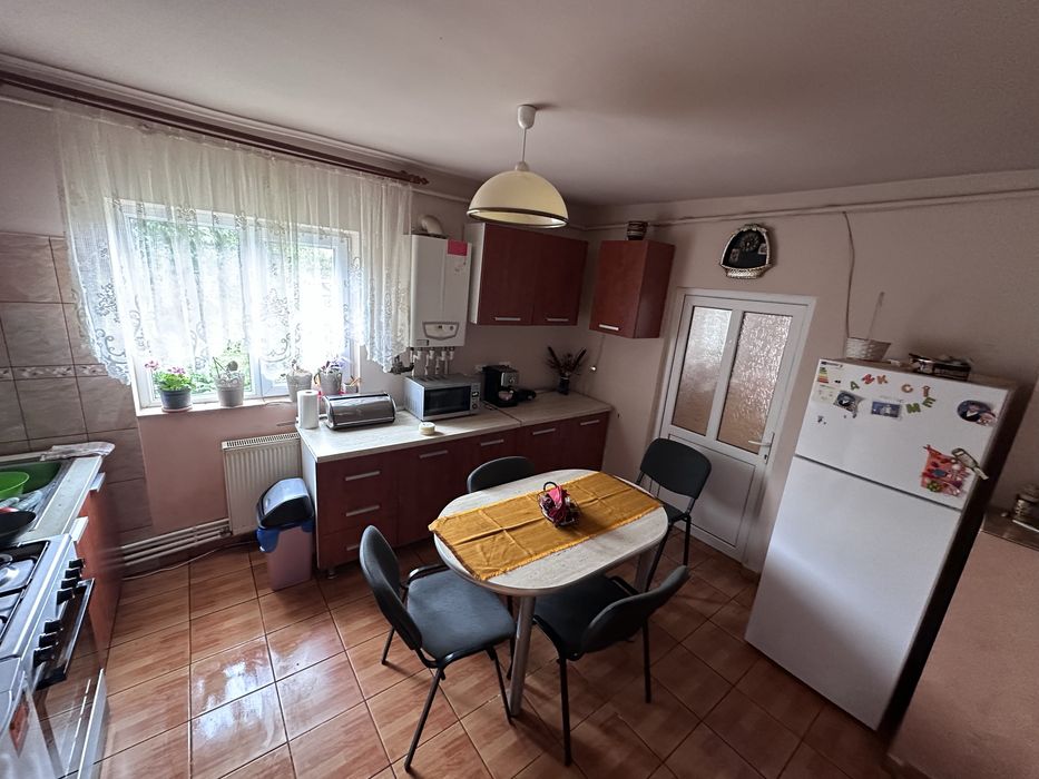 Casă de vânzare
