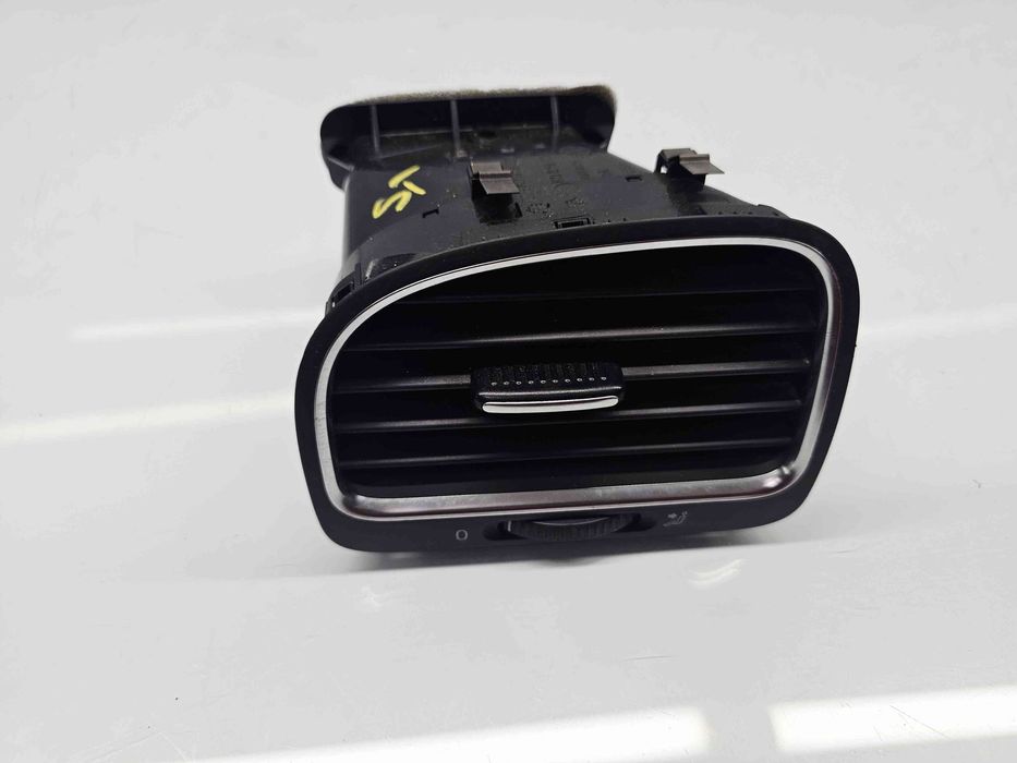 Grila aerisire stanga Volkswagen Golf 6 (5K1) [Fabr 2009-2013] 5K0819