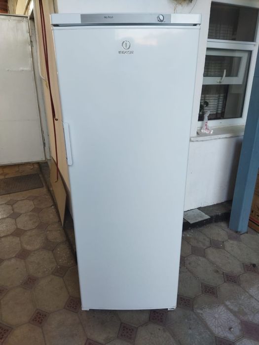 Морозильник indesit