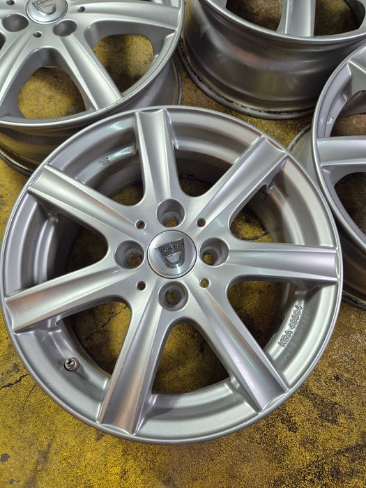4 Jante Aliaj 4x100 15'' Dedicate Dacia Logan Dokker Sandero 6.5J ET 45 - Impecabile !