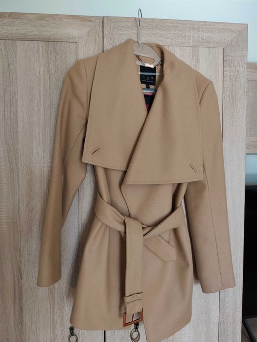 Pardesiu Ted Baker