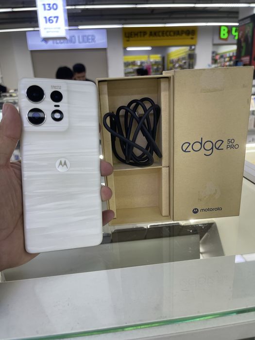 Moto edge 50 pro 12/512 как новый