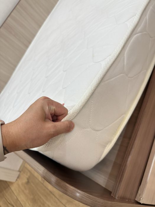 Продам матрас 90*200см