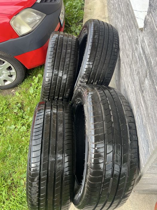 Vand cauciucuri de vară ca noi !