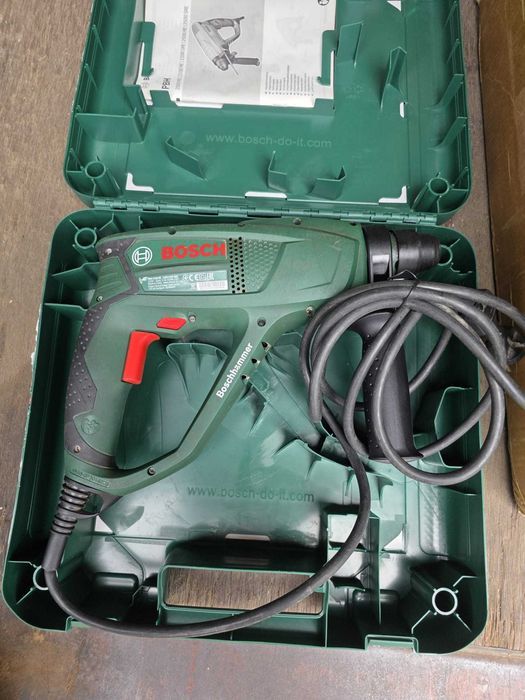 Ciocan rotopercutor BOSCH PBH 2100 RE, 550W, 1.7J, SDS Plus, 2400rpm