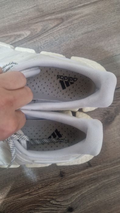 Маратонки 46,5 номер